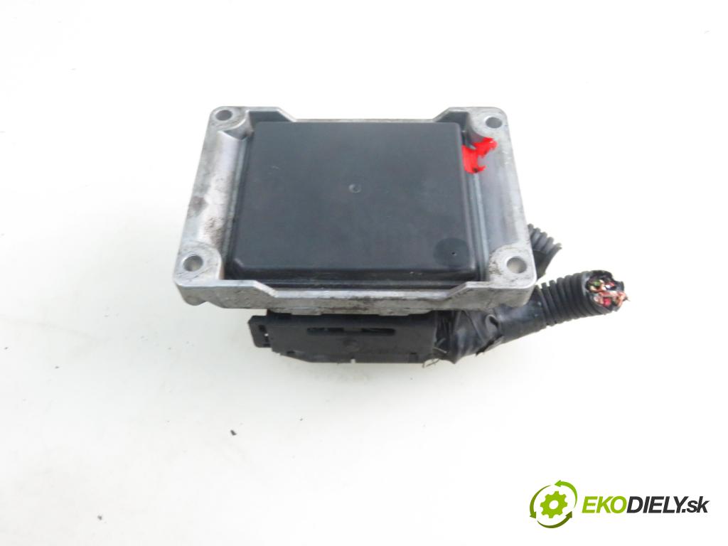 FIAT PUNTO (188_) HB 2001 59,00 1.2 16V 80 - 188 A5.000 1242,00 Riadiaca jednotka Motor 0261206339 ; 0046782632