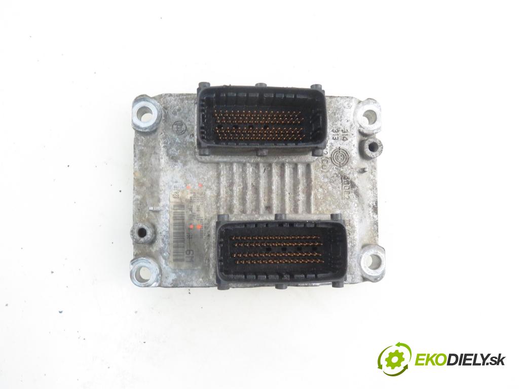 FIAT PUNTO (188_) HB 2001 59,00 1.2 16V 80 - 188 A5.000 1242,00 Riadiaca jednotka Motor 0261206339 ; 0046782632