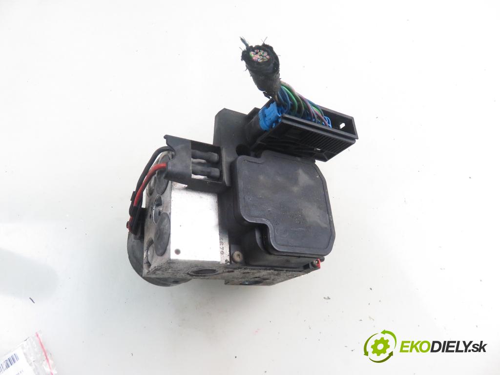 VW PASSAT B5.5 Variant (3B6) KOMBI 2001 96,00 1.9 TDI PD 130 - AVF 1896,00 Pumpa ABS 0265202401 ; 8E0614111T (Pumpa ABS)