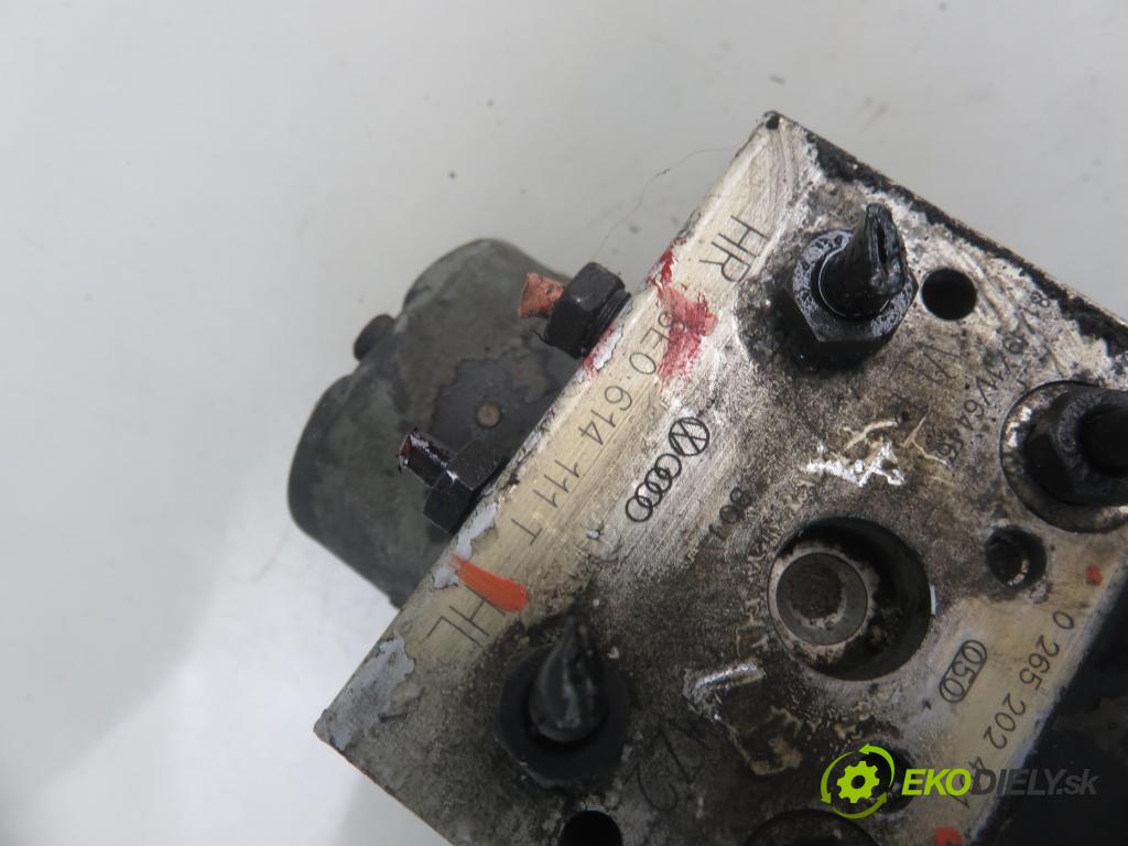 VW PASSAT B5.5 Variant (3B6) KOMBI 2001 96,00 1.9 TDI PD 130 - AVF 1896,00 Pumpa ABS 0265202401 ; 8E0614111T (Pumpa ABS)