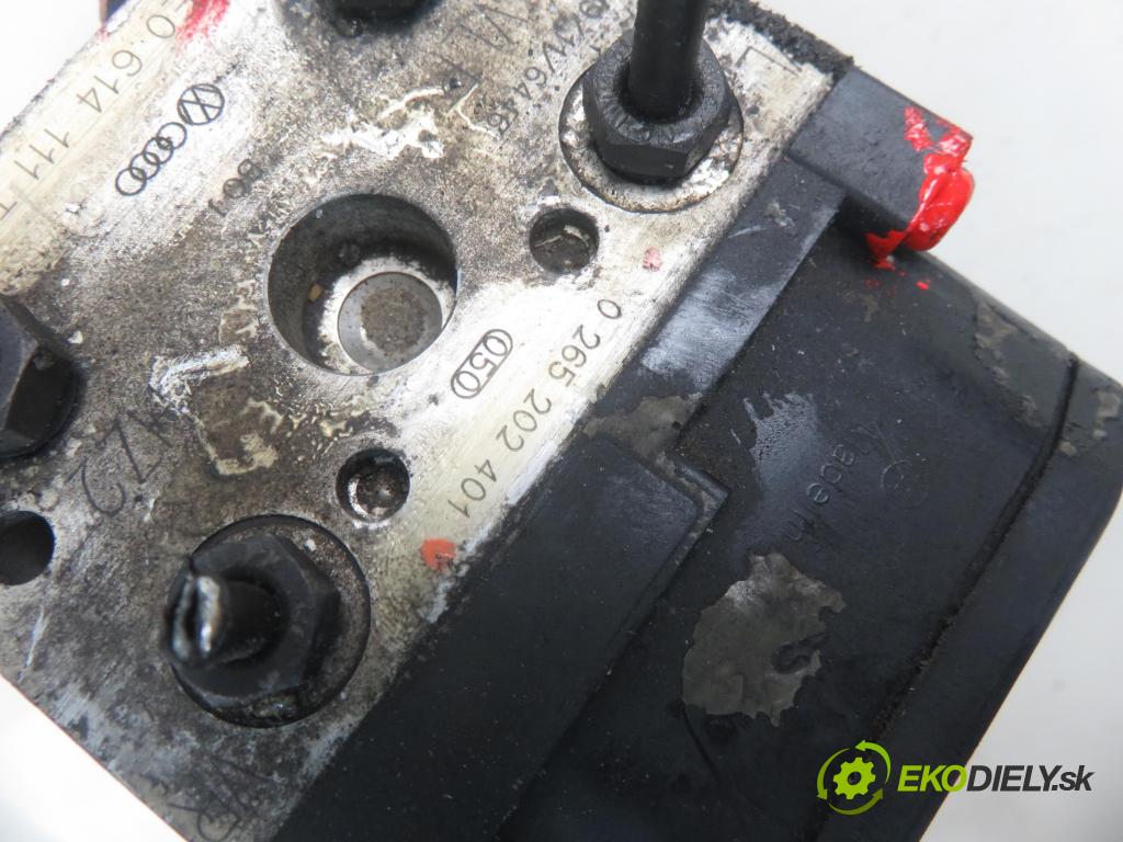 VW PASSAT B5.5 Variant (3B6) KOMBI 2001 96,00 1.9 TDI PD 130 - AVF 1896,00 Pumpa ABS 0265202401 ; 8E0614111T (Pumpa ABS)