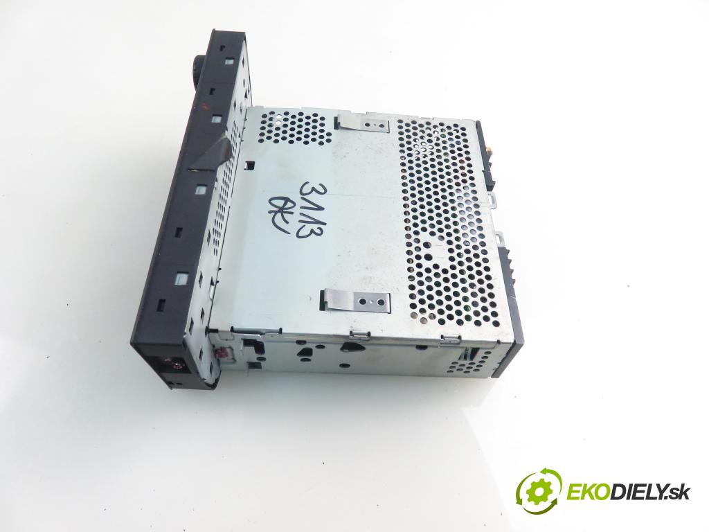 JAGUAR XJ (X308) SEDAN 1998 174,00 3.2 V8 237 - AJ32 3248,00 RADIO Modul LNC4100AA