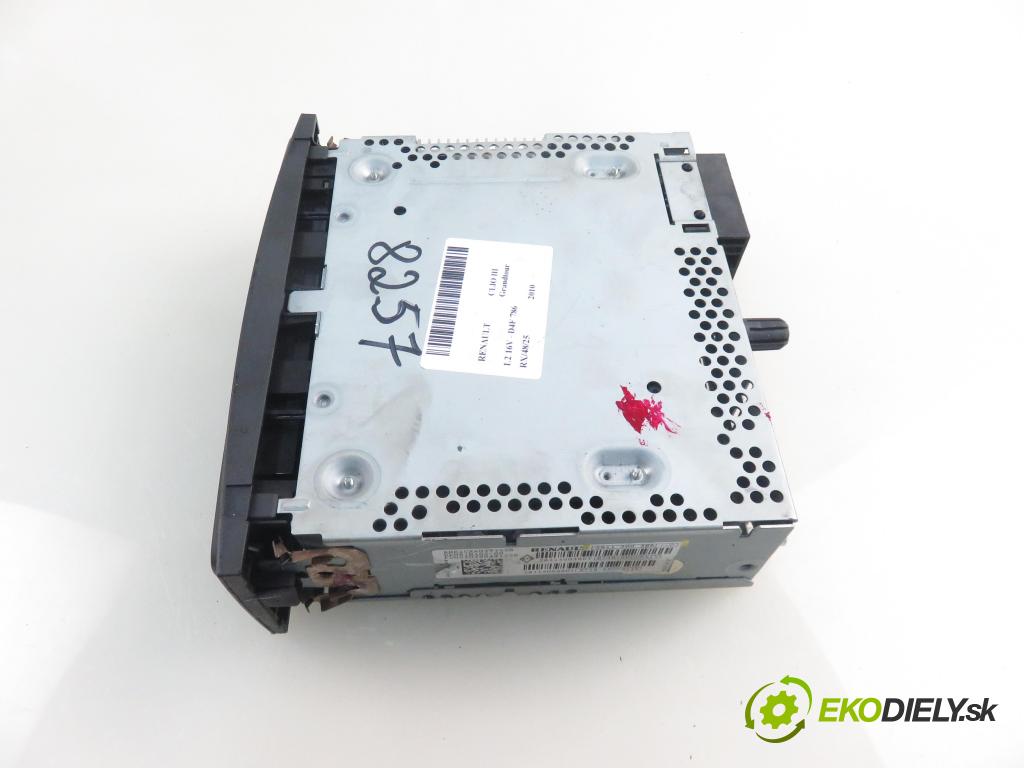 RENAULT CLIO III Grandtour (KR0/1_) KOMBI 2010 76,00 1.2 16V TCE - D4F 786 1149,00 RADIO CD 281150038R