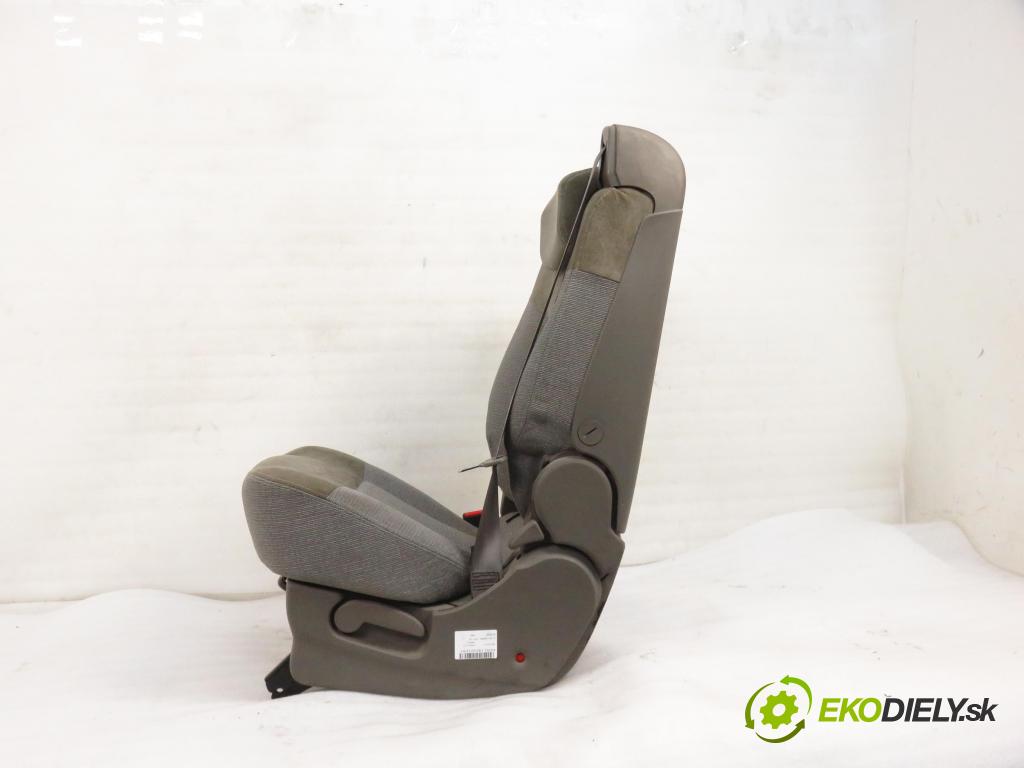 RENAULT ESPACE IV (JK0/1_) MINIVAN 2003 110,00 2.2 dCi (JK0H) 150 - G9T 742 2188,00 Sedadlo 3 rad ľavy