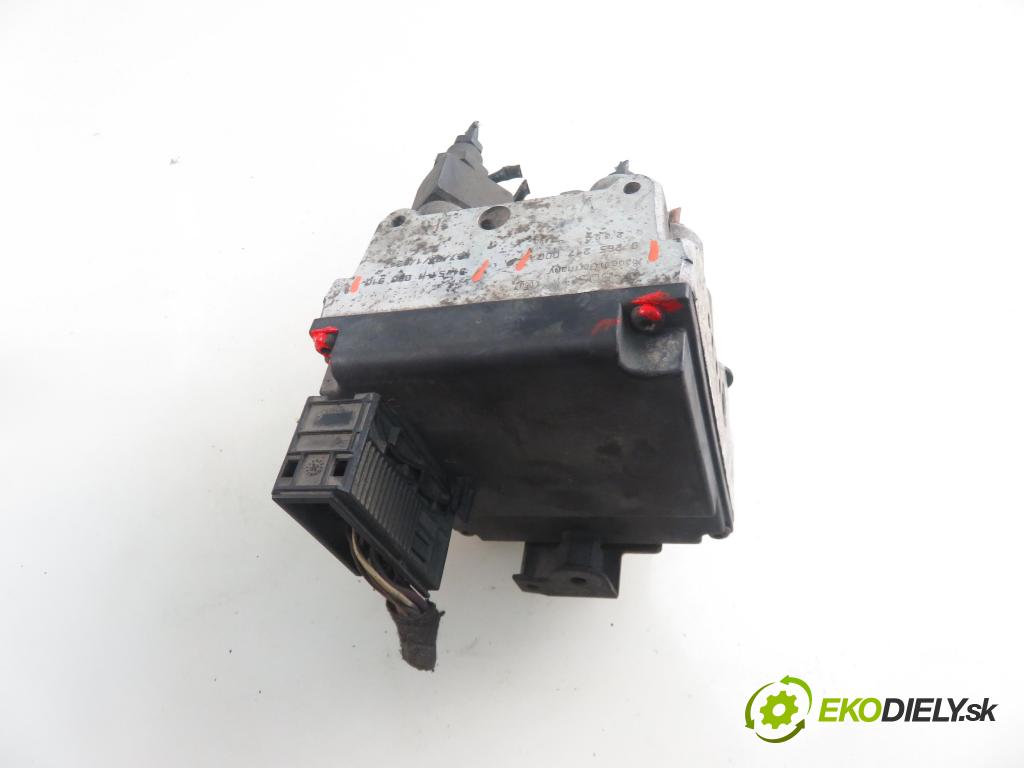 BMW 5 (E39) SEDAN 1996 125,00 2.5 523 i 170 - M52 B25 (256S3) 2494,00 pumpa ABS 0285217000 ; 34511080910 (Pumpy brzdové)