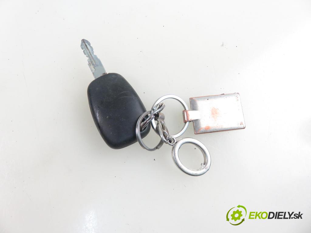 RENAULT TRAFIC II Skrzynia (FL) FURGON 2001 74,00 1.9 dCi 100 - F9Q 760 1870,00 spinačka (Spínacia skrinka a kľúč)