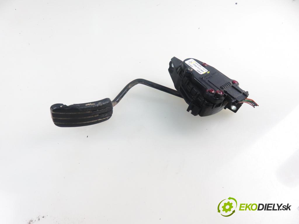 RENAULT TRAFIC II Skrzynia (FL) FURGON 2001 74,00 1.9 dCi 100 - F9Q 760 1870,00 Potenciometer plynu 7700313060 ; 6PV00811914 (Pedál)