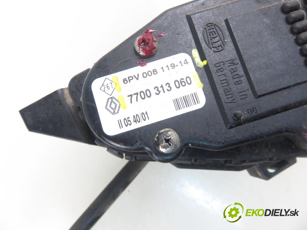 RENAULT TRAFIC II Skrzynia (FL) FURGON 2001 74,00 1.9 dCi 100 - F9Q 760 1870,00 Potenciometer plynu 7700313060 ; 6PV00811914 (Pedál)