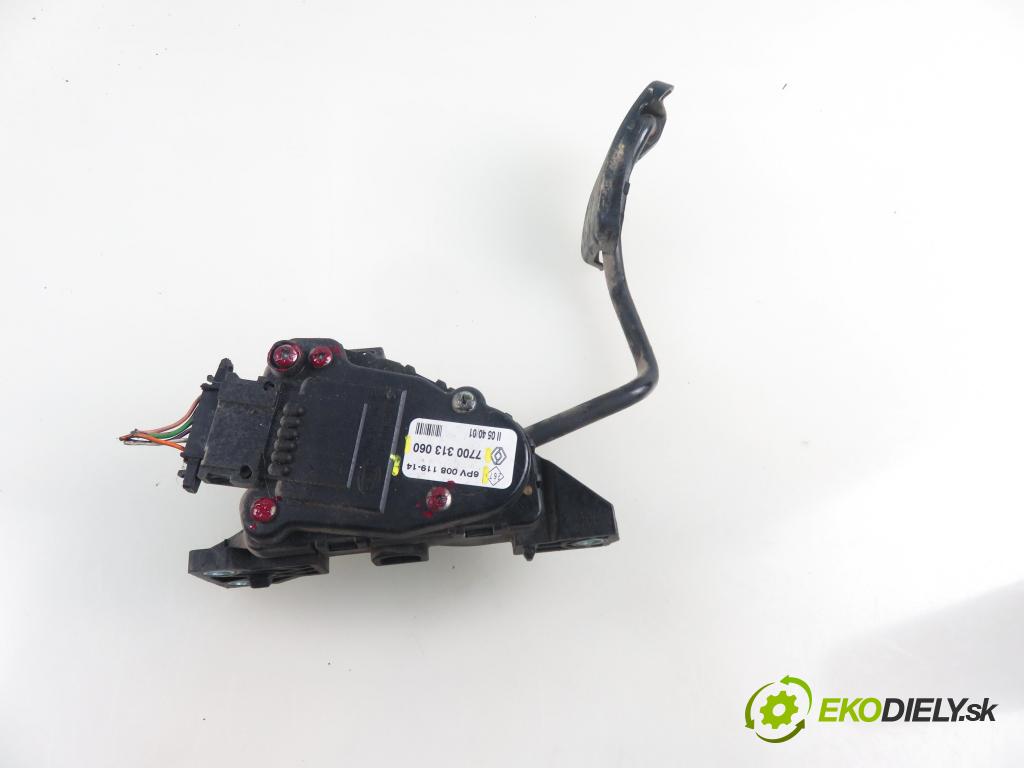 RENAULT TRAFIC II Skrzynia (FL) FURGON 2001 74,00 1.9 dCi 100 - F9Q 760 1870,00 Potenciometer plynu 7700313060 ; 6PV00811914 (Pedál)