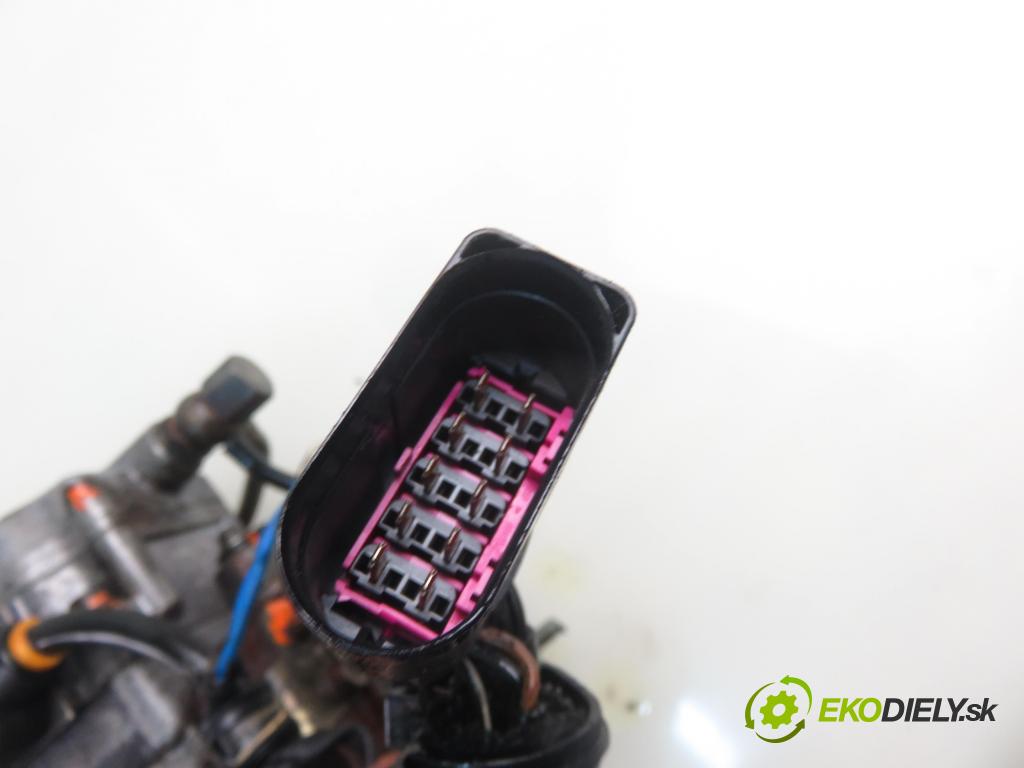 AUDI A3 (8L1) HB 1999 81,00 1.9 TDI 110 - AHF 1896,00 Pumpa vstrekovacia 038130107D ; 0460404977 (Vstrekovacie čerpadlo)