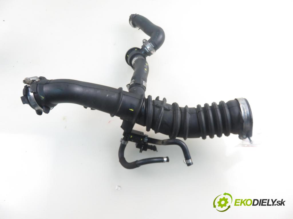 RENAULT CLIO III Grandtour (KR0/1_) KOMBI 2010 76,00 1.2 16V TCE - D4F 786 1149,00 Rúra prívodu vzduchu 0280142118 ; 8200519077 ; 8200828342