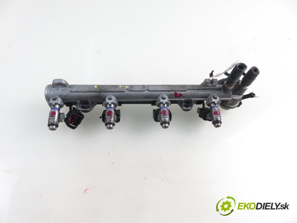 VW GOLF IV (1J1) HB 2000 77,00 1.6 16V 105 - AZD 1598,00 Lišta vstrekovacia 036133319AK ; 036031A ; IWF025 (Vstrekovacia lišta)