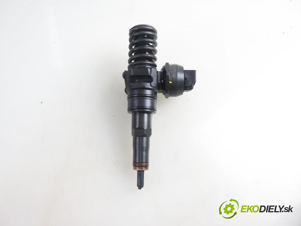 SEAT ALHAMBRA (7V8, 7V9) MINIVAN 2003 85,00 1.9 TDI PD 115 - AUY 1896,00 Vstrekovač 038130073AK ; 0414720038 (Vstrekovač paliva)