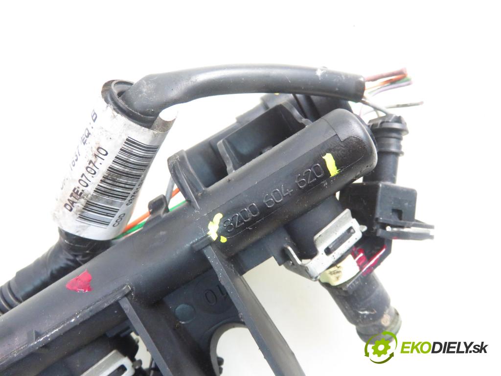 RENAULT CLIO III Grandtour (KR0/1_) KOMBI 2010 76,00 1.2 16V TCE - D4F 786 1149,00 Lišta vstrekovacia 8200604620 ; 8200885287 ; ITGM60 (Vstrekovacia lišta)