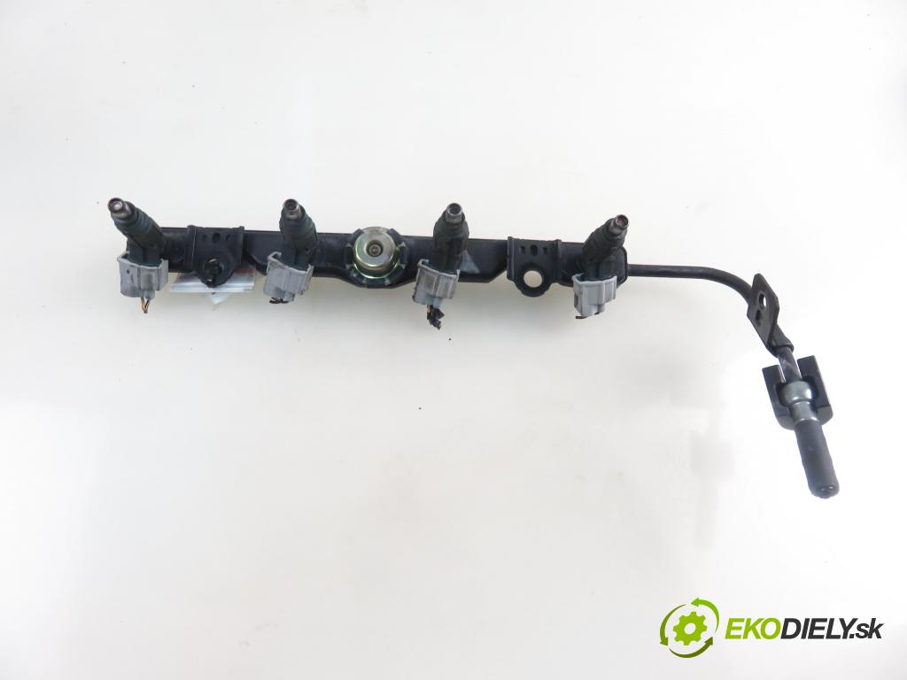 TOYOTA COROLLA Liftback (_E11_) LIFTBACK 2001 71,00 1.4 VVTi 97 - 4ZZ-FE 1398,00 Lišta vstrekovacia 0280156019 ; 232500D030 (Vstrekovacia lišta)