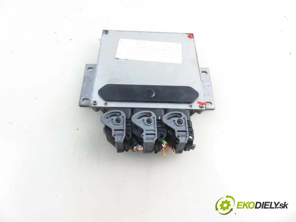 PEUGEOT 406 Break (8E/F) KOMBI 2005 100,00 2.0 16V 136 - RFN (EW10J4) 1997,00 Riadiaca jednotka Motor IAW48P2309 ; 9646112480 ; 9644955480