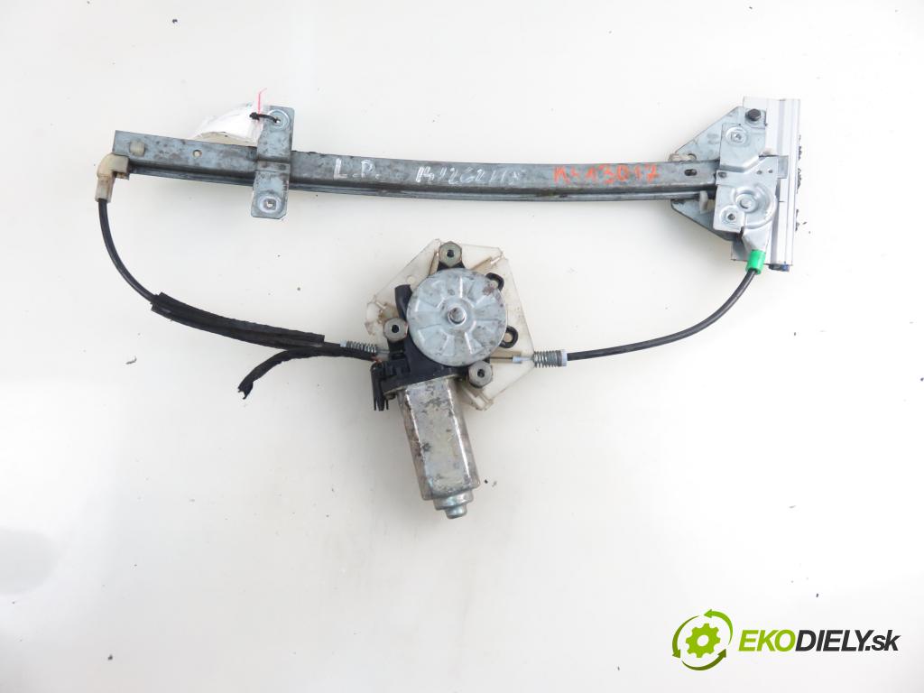 VOLVO V40 Kombi (645) KOMBI 2001 85,00 1.9 DI 116 - D 4192 T3 1870,00 mechanismus oken