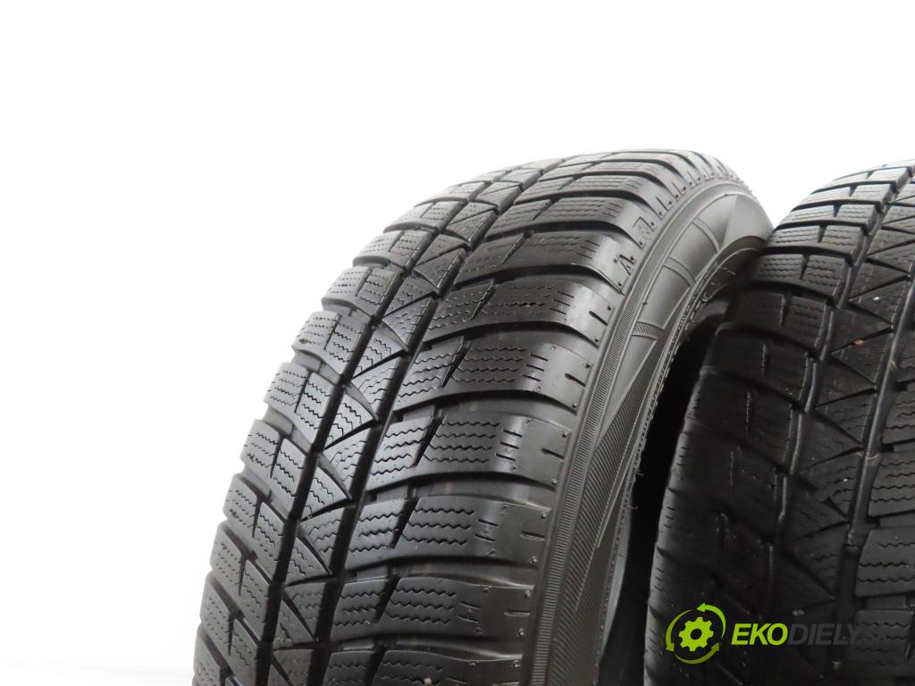 2015    PNEUMATIKY: / PNEUMATIKY: ZIMA