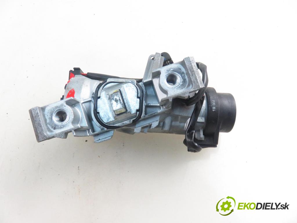 VW TOURAN (1T1, 1T2) MINIVAN 2005 103,00 2.0 TDI 16V 140 - BKD 1968,00 spinačka 1K0905851B ; 1K0935865 (Spínacia skrinka a kľúč)