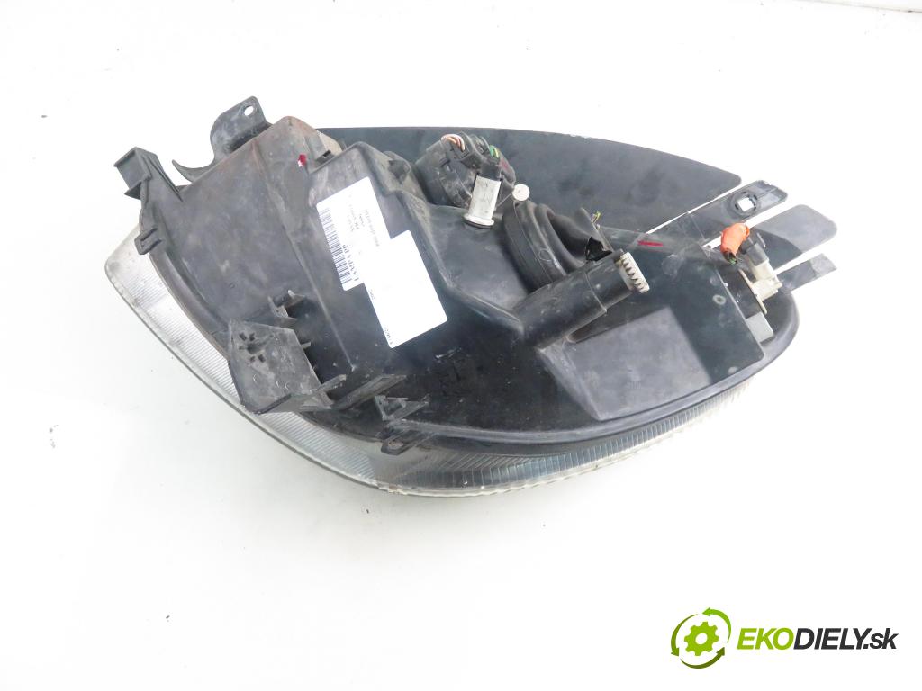 CITROEN XSARA PICASSO (N68) MINIVAN 2002 66,00 2.0 HDi 8V 90 - RHY 1997,00 světlo PP 9631494980