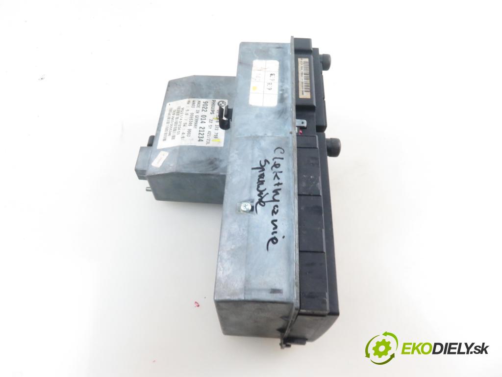 BMW 5 (E39) SEDAN 1999 135,00 3.0 530 d 184 - M57 D30 (306D1) 2926,00 RADIO Modul 8372759 ; 8374914B