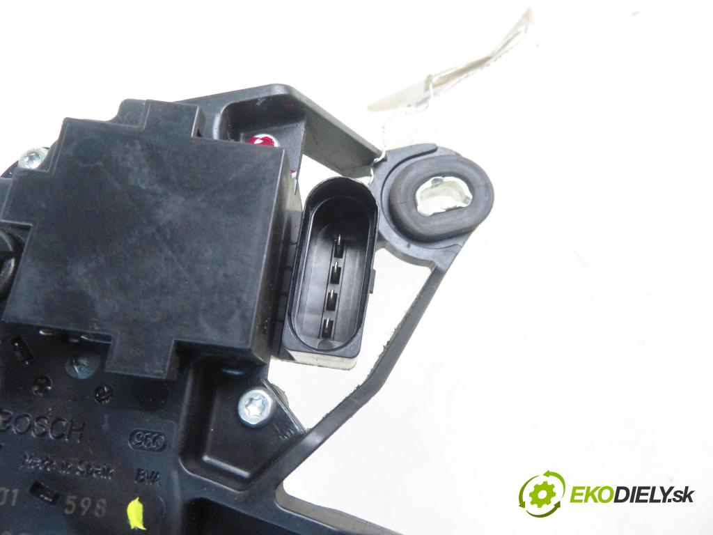 VW TOURAN (1T1, 1T2) MINIVAN 2005 103,00 2.0 TDI 16V 140 - BKD 1968,00 motorek stěrače ZADNÍ: 1T0955711 ; 0390201598