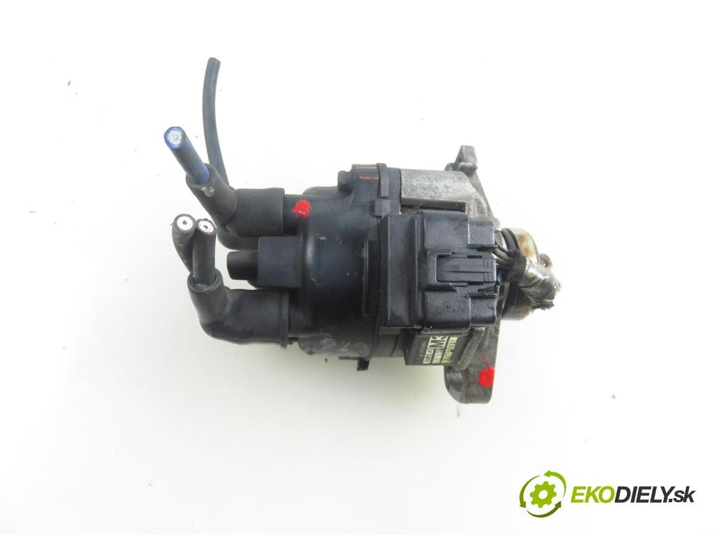 MAZDA 323 F V (BA) HB 1996 65,00 1.5 16V 88 - Z5-DE 1489,00 Rozdeľovač zapaľovací T2T60371