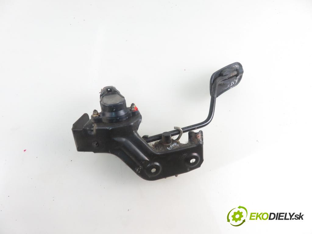 TOYOTA AVENSIS VERSO (_M2_) MINIVAN 2002 85,00 2.0 D (CLM20_) - 1CD-FTV 1995,00 Potenciometer plynu 8928147010 ; 1983003010 (Pedál)