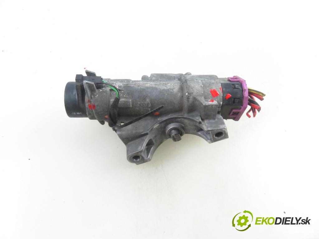 VW PASSAT B5 Variant (3B5) KOMBI 2000 85,00 1.9 TDI - AJM 1896,00 spinačka 4B0905851A (Spínacia skrinka a kľúč)