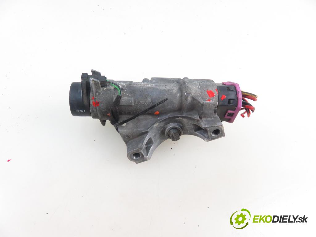 VW PASSAT B5 Variant (3B5) KOMBI 2000 85,00 1.9 TDI - AJM 1896,00 spinačka 4B0905851A (Spínacia skrinka a kľúč)