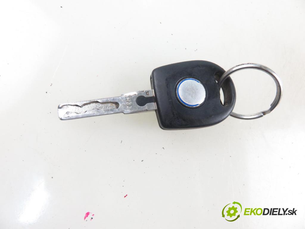 VW PASSAT B5 Variant (3B5) KOMBI 2000 85,00 1.9 TDI - AJM 1896,00 spinačka 4B0905851A (Spínacia skrinka a kľúč)