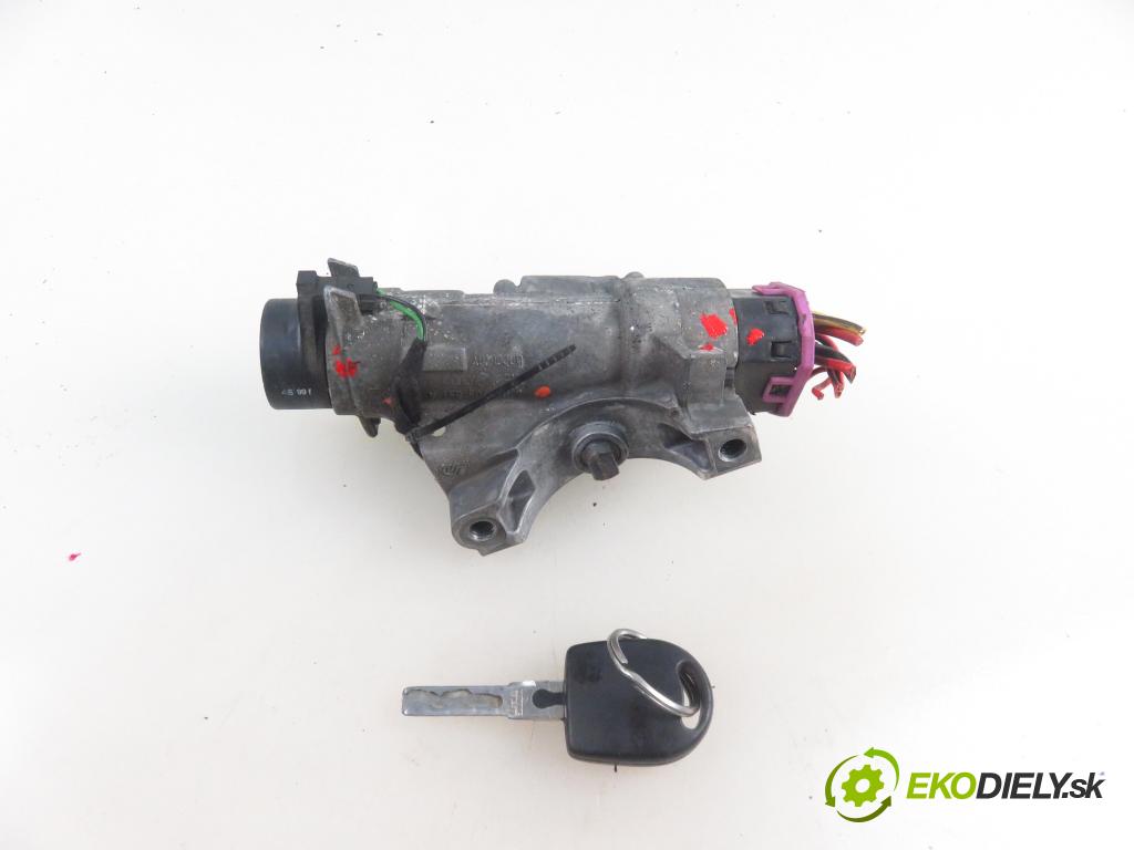 VW PASSAT B5 Variant (3B5) KOMBI 2000 85,00 1.9 TDI - AJM 1896,00 spinačka 4B0905851A (Spínacia skrinka a kľúč)