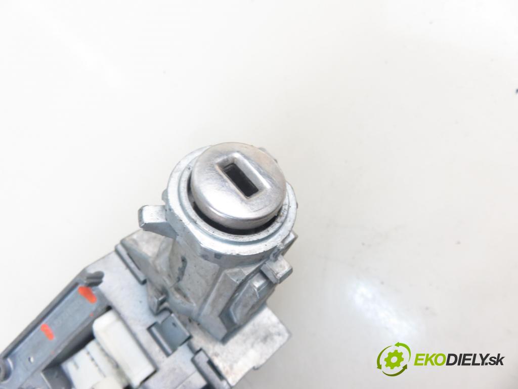 OPEL ASTRA H Kombi (A04) KOMBI 2007 74,00 1.9 CDTI - Z 19 DTL 1910,00 spinačka N050188 ; 2421430 (Spínacia skrinka a kľúč)