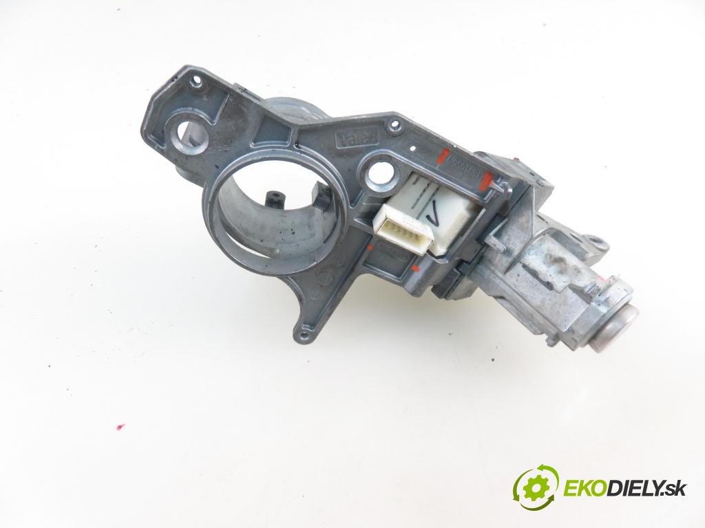 OPEL ASTRA H Kombi (A04) KOMBI 2007 74,00 1.9 CDTI - Z 19 DTL 1910,00 spinačka N050188 ; 2421430 (Spínacia skrinka a kľúč)