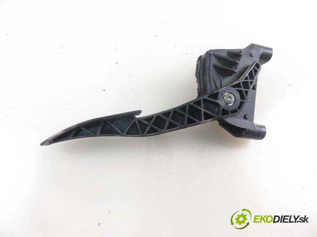 OPEL ASTRA H Kombi (A04) KOMBI 2007 74,00 1.9 CDTI - Z 19 DTL 1910,00 Potenciometer plynu 9157998BK ; 6PV00811200 (Pedál)