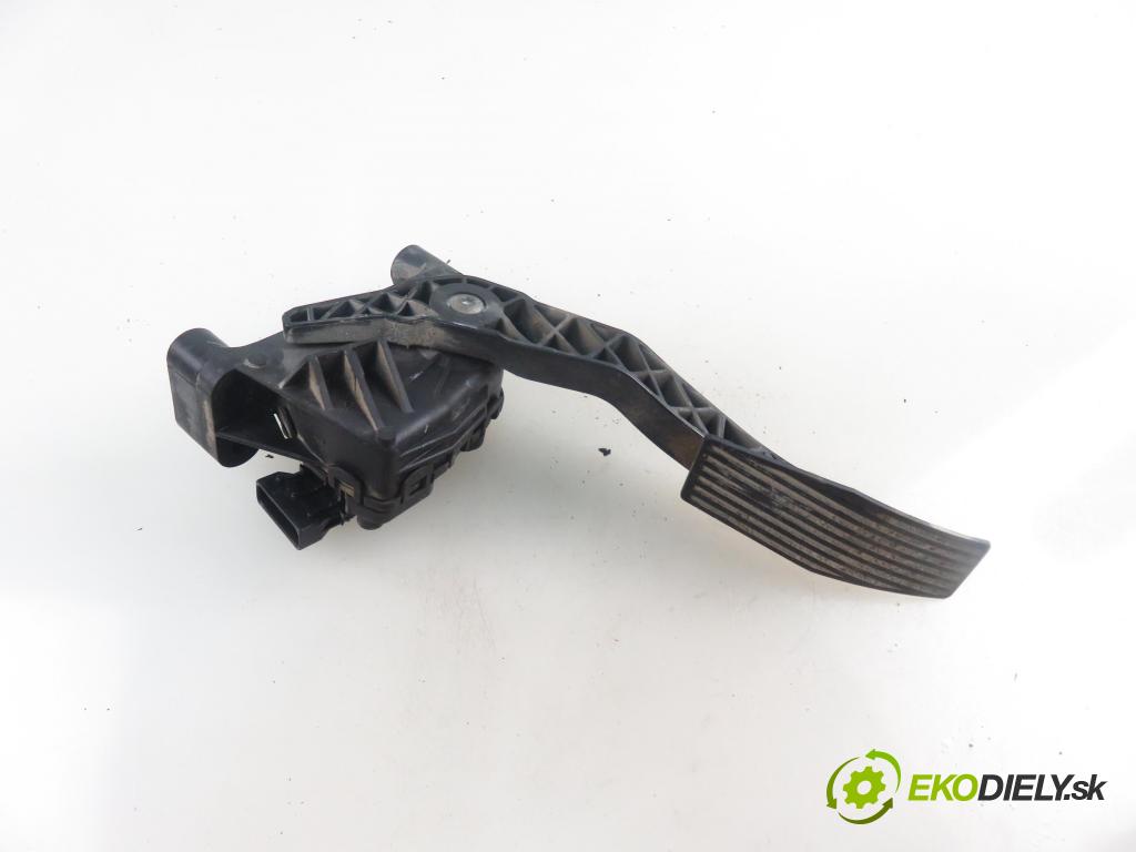 OPEL ASTRA H Kombi (A04) KOMBI 2007 74,00 1.9 CDTI - Z 19 DTL 1910,00 Potenciometer plynu 9157998BK ; 6PV00811200 (Pedál)