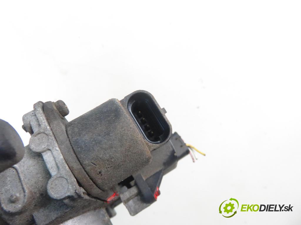 PEUGEOT 406 Break (8E/F) KOMBI 2005 100,00 2.0 16V 136 - RFN (EW10J4) 1997,00 Škrtiaca klapka 9642473980 (Škrtiaca klapka)