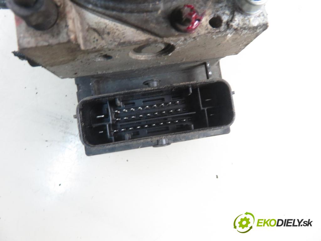 SUZUKI SX4 (EY, GY) CROSSOVER 2011 88,00 1.6 VVT 4x4 (RW 416) 120 - M16A 1586,00 pumpa ABS 0265800918 ; 5611055L10 ; 0265237050 (Pumpy brzdové)
