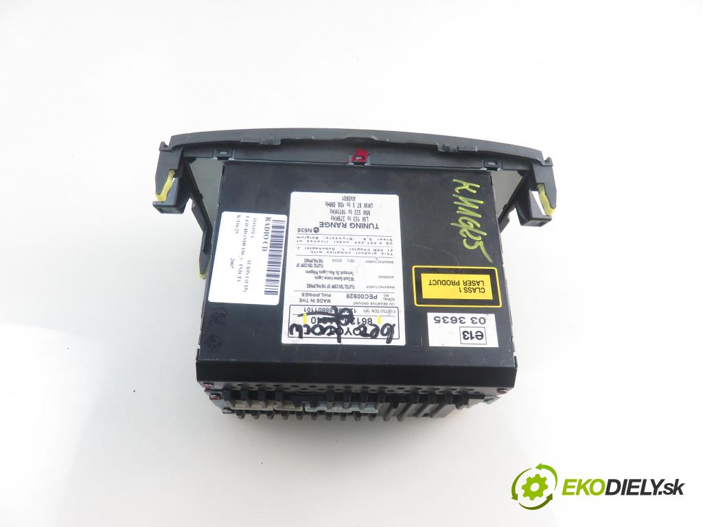 TOYOTA AURIS (_E15_) HB 2007 66,00 1.4 D-4D 90 - 1ND-TV 1364,00 RADIO CD 861201A240