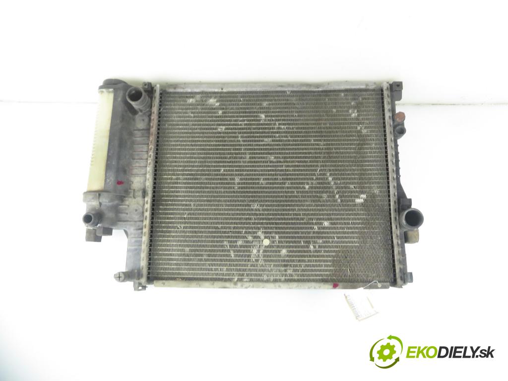BMW 5 (E39) SEDAN 1996 125,00 2.5 523 i 170 - M52 B25 (256S3) 2494,00 chladič vody 1740699 ; 1740701 ; 1740696