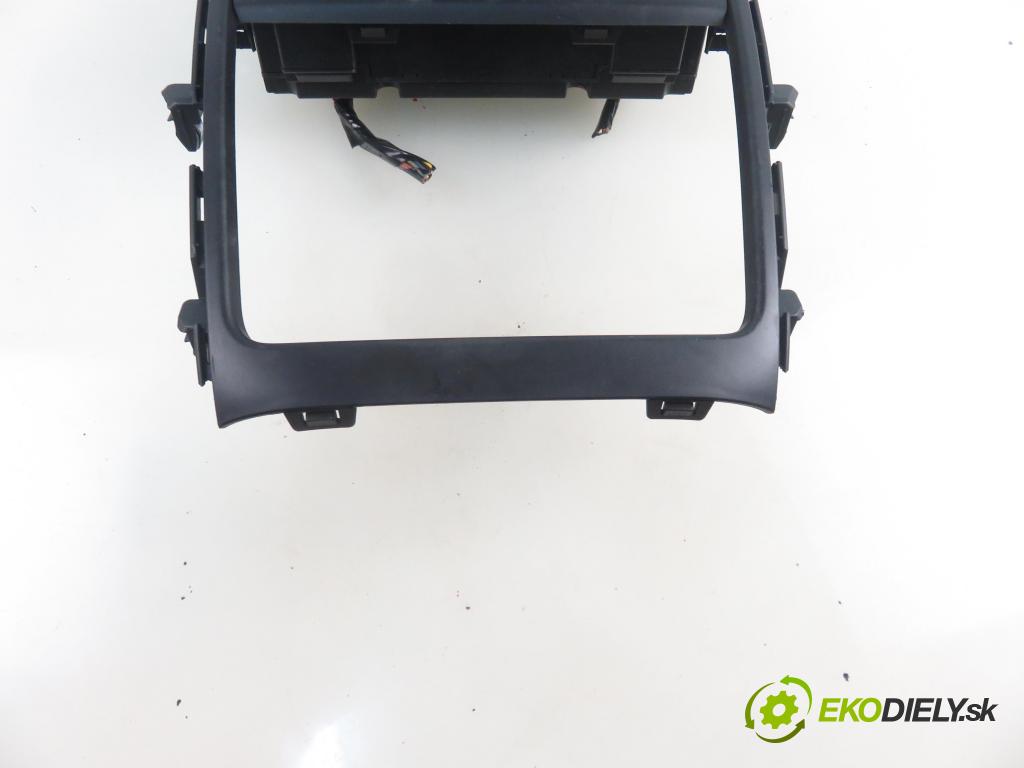 SUZUKI SX4 (EY, GY) CROSSOVER 2011 88,00 1.6 VVT 4x4 (RW 416) 120 - M16A 1586,00 Panel kúrenia KLIMATRONIK 3951055L00 ; 2370400544