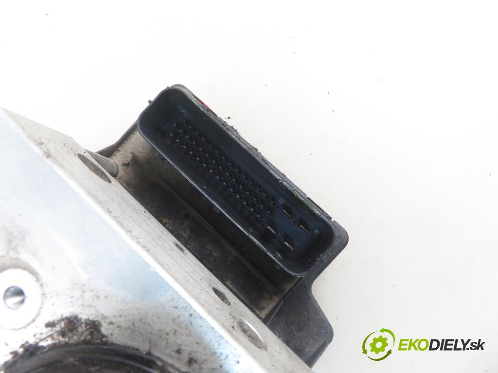 AUDI A3 (8L1) HB 2001 81,00 1.9 TDI 110 - AHF 1896,00 pumpa ABS 1C0907379 ; 10094703073 ; 6X0614517 (Pumpy brzdové)