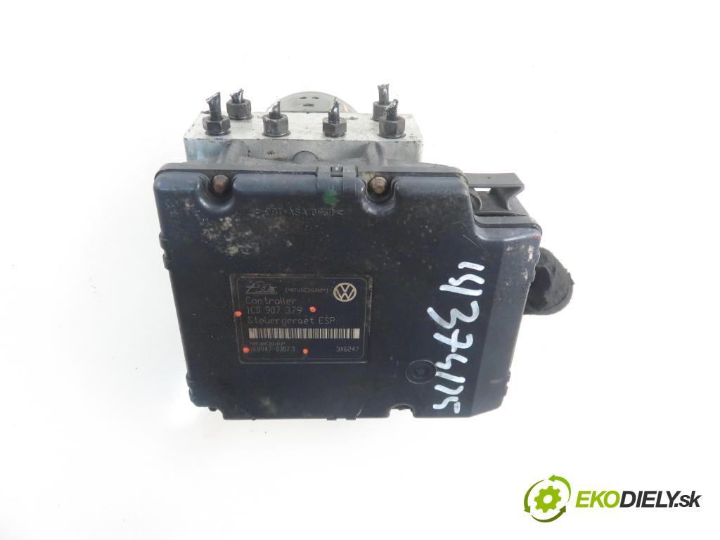 AUDI A3 (8L1) HB 2001 81,00 1.9 TDI 110 - AHF 1896,00 pumpa ABS 1C0907379 ; 10094703073 ; 6X0614517 (Pumpy brzdové)