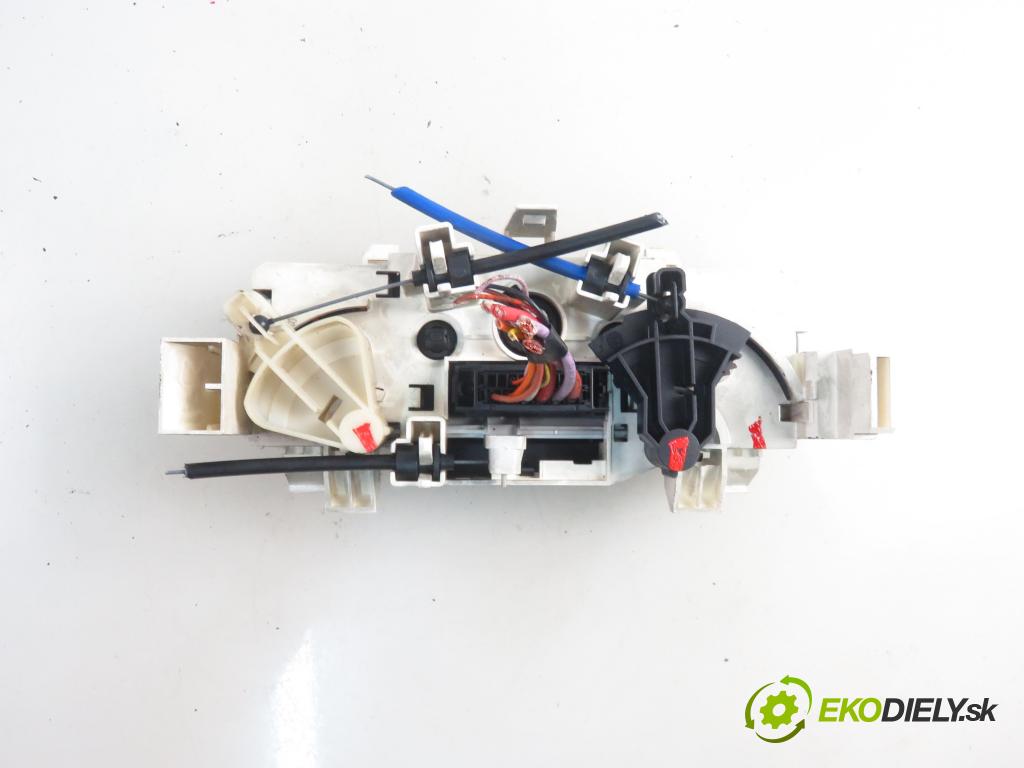 CITROEN C3 I (FC_) HB 2002 44,00 1.1 i - HFX (TU1A) 1124,00 Panel kúrenia KLIMATIZACE: F664479W