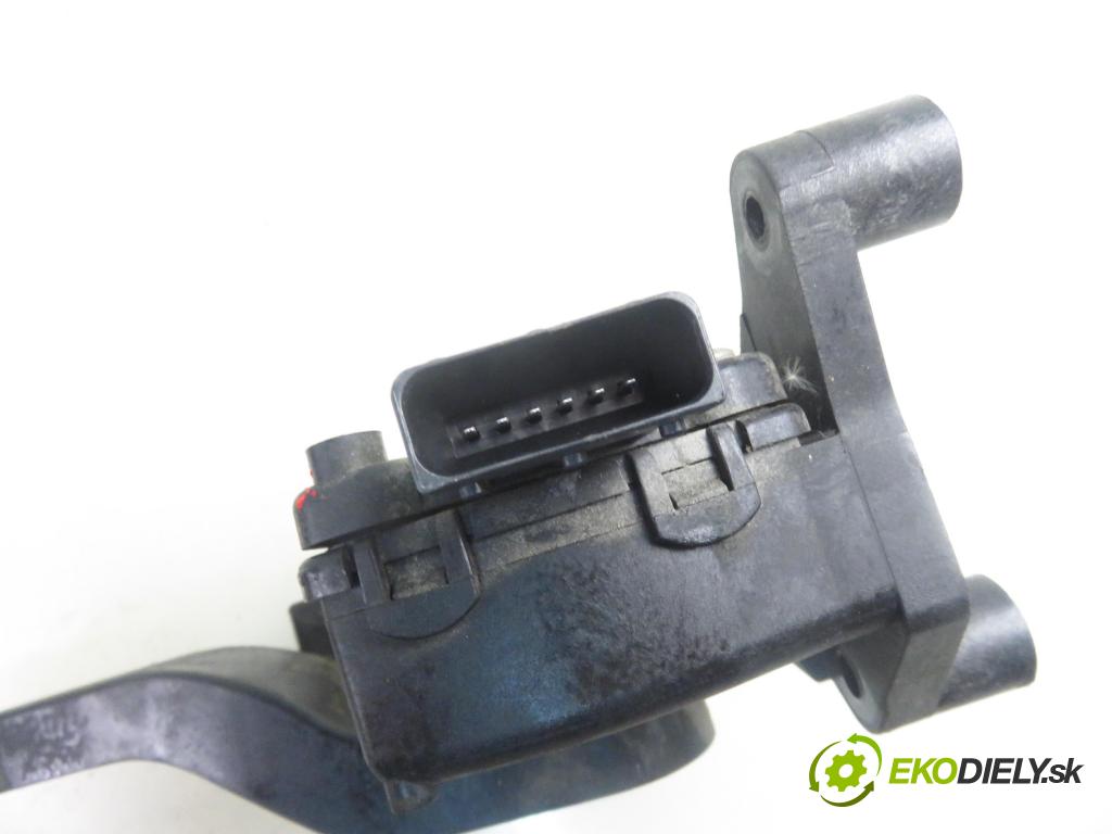 OPEL MERIVA A nadwozie wielkoprzestrzenne (MPV) (X03) HB 2005 92,00 1.8 - Z 18 XE 1796,00 Potenciometer plynu 93361478DD ; 6PV00811003 (Pedál)