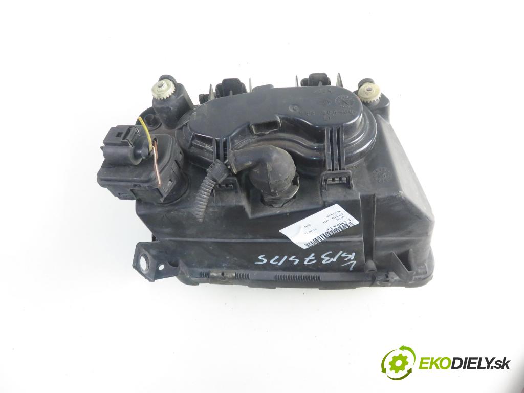 AUDI A3 (8L1) HB 2001 81,00 1.9 TDI 110 - AHF 1896,00 světlo LP