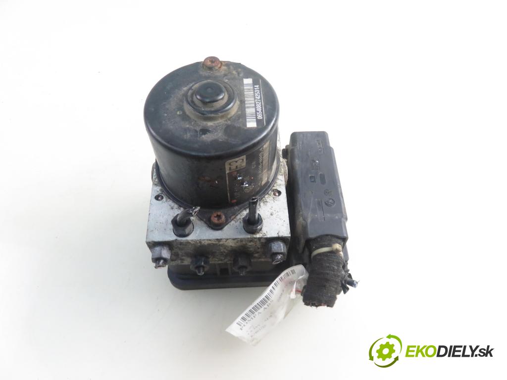 VW GOLF IV (1J1) HB 2001 77,00 1.6 16V - AUS 1598,00 pumpa ABS 1C0907379E ; 10096003133 ; 1J0614517E (Pumpy brzdové)