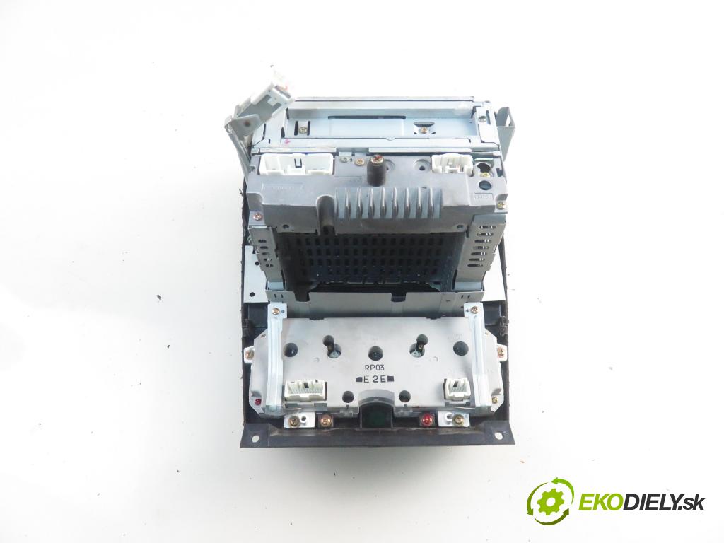 MAZDA 6 Station Wagon (GY) KOMBI 2005 100,00 2.0 DI 136 - RF5C 1998,00 RADIO 041210A243