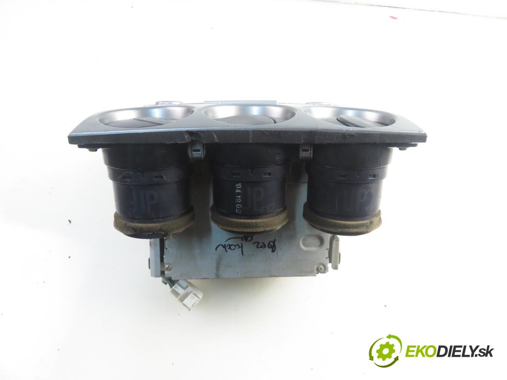 MAZDA 6 Station Wagon (GY) KOMBI 2005 100,00 2.0 DI 136 - RF5C 1998,00 RADIO 041210A243