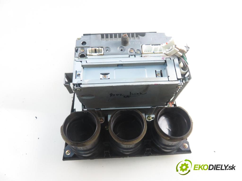 MAZDA 6 Station Wagon (GY) KOMBI 2005 100,00 2.0 DI 136 - RF5C 1998,00 RADIO 041210A243